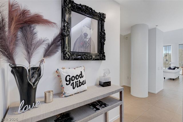 3722 Las Vegas Boulevard 811, Las Vegas, NV 89158