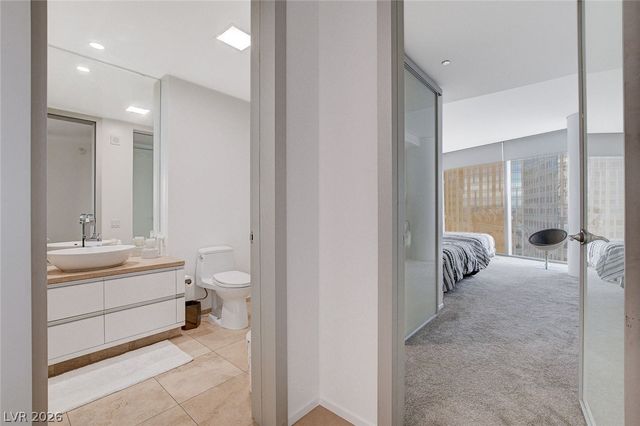 3722 Las Vegas Boulevard 811, Las Vegas, NV 89158