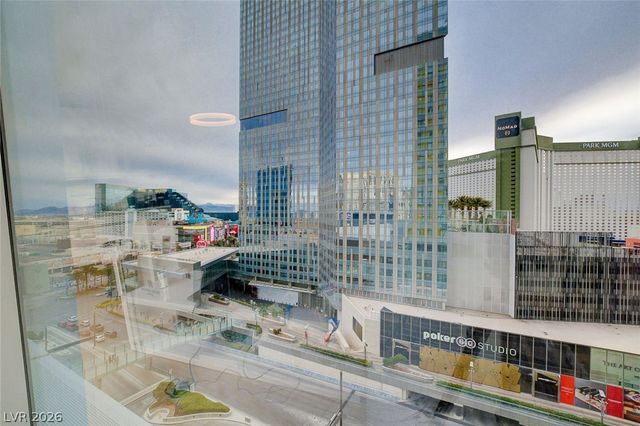 3722 Las Vegas Boulevard 811, Las Vegas, NV 89158