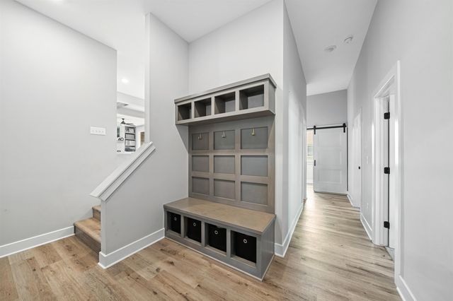 1712 Summerchase Pl, Derby, KS 67037