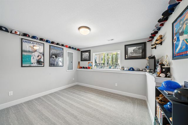 1712 Summerchase Pl, Derby, KS 67037