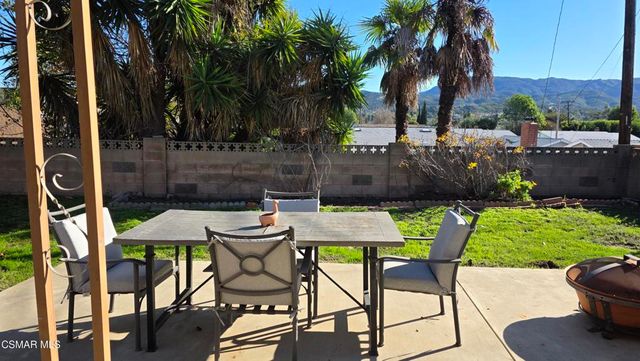 652 Verna Avenue, Newbury Park, CA 91320