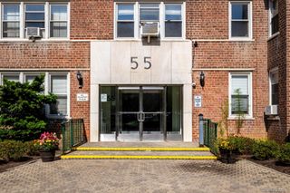 55 Knolls Crescent 4E, Bronx, NY 10463