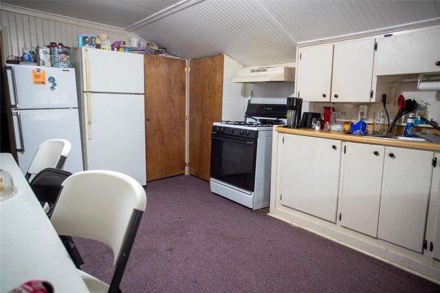 10553 S State Hwy 71, Danevang, TX 77437