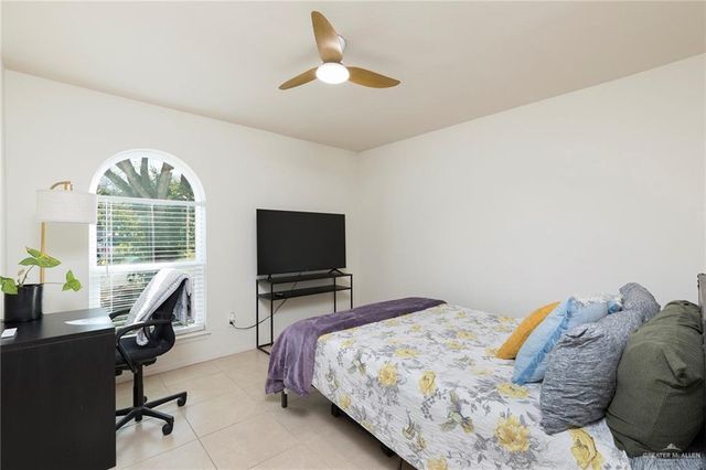 2124 Hibiscus Avenue, Mcallen, TX 78501