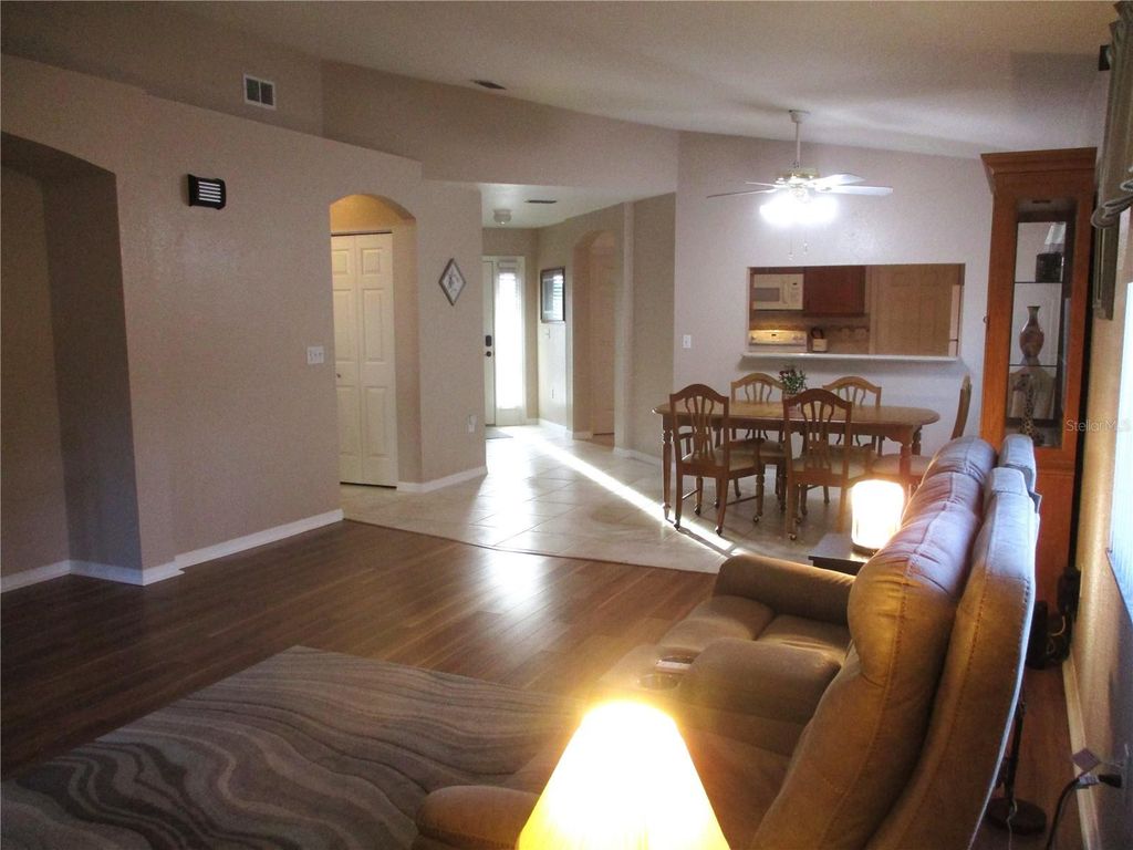 Image 12 of property listing at 13699 SW 111TH AVENUE, Dunnellon, FL 34432