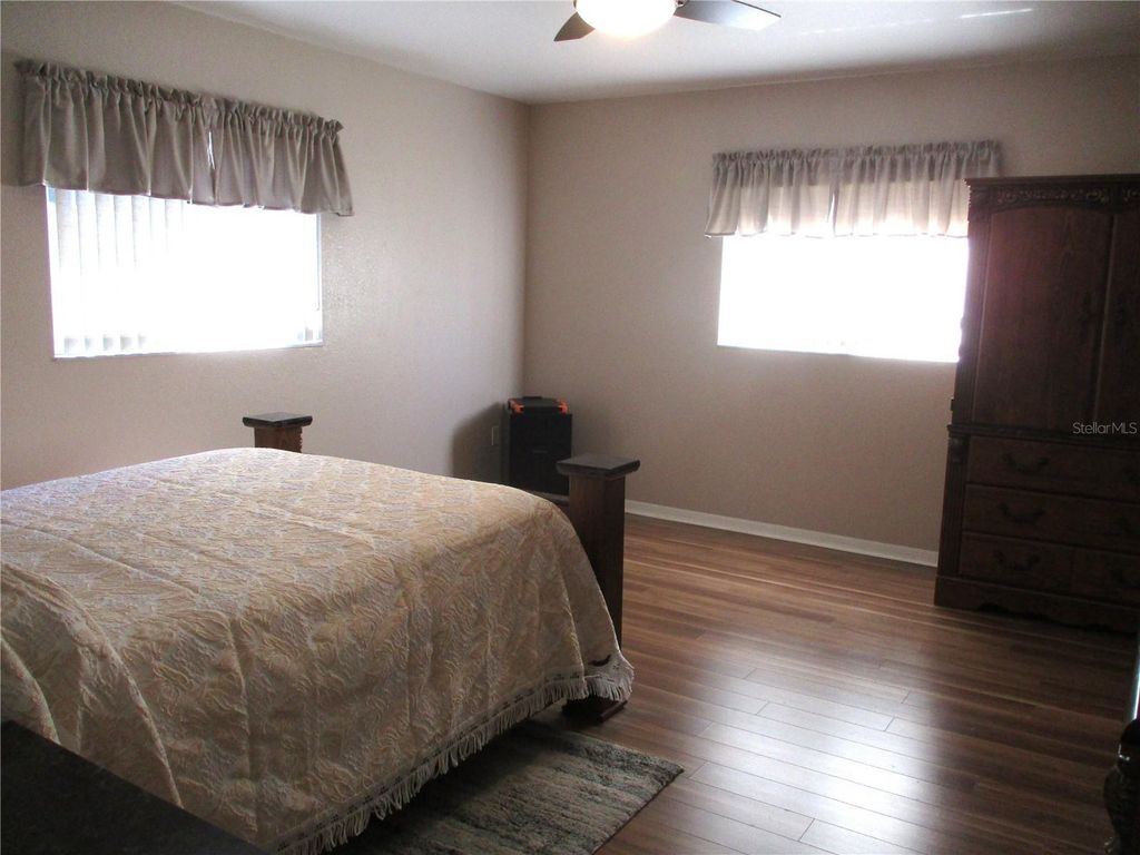 Image 19 of property listing at 13699 SW 111TH AVENUE, Dunnellon, FL 34432