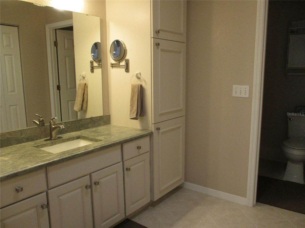 Image 21 of property listing at 13699 SW 111TH AVENUE, Dunnellon, FL 34432