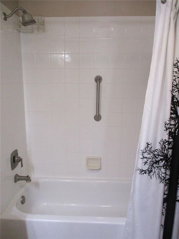 Image 29 of property listing at 13699 SW 111TH AVENUE, Dunnellon, FL 34432