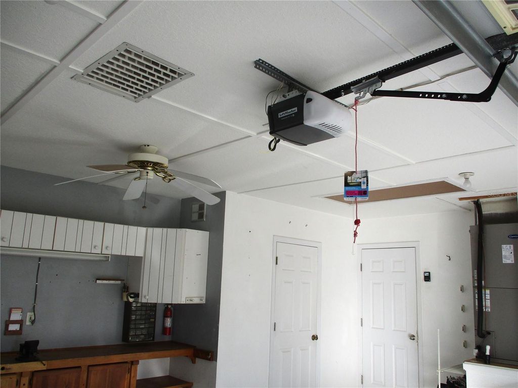 Image 42 of property listing at 13699 SW 111TH AVENUE, Dunnellon, FL 34432