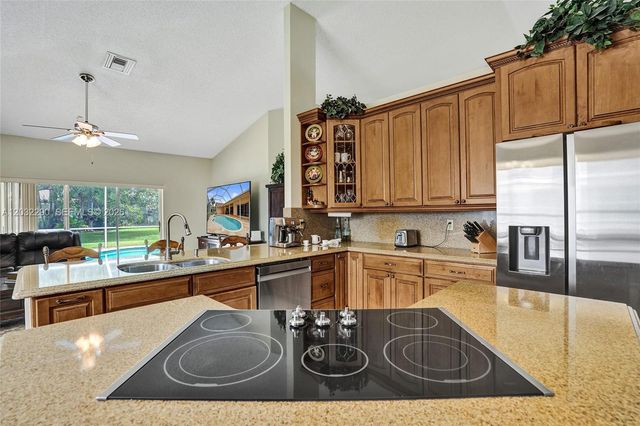 8269 NW 40th Court, Coral Springs, FL 33065