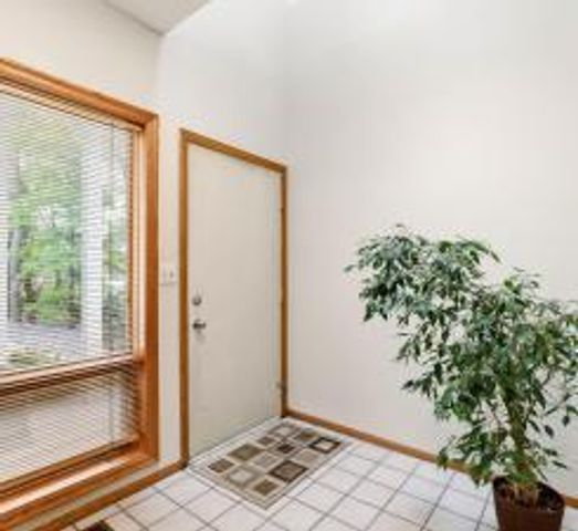 3062 Lake Shore Drive, Minneapolis, MN 55416