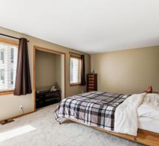 3062 Lake Shore Drive, Minneapolis, MN 55416