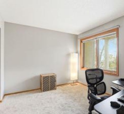 3062 Lake Shore Drive, Minneapolis, MN 55416