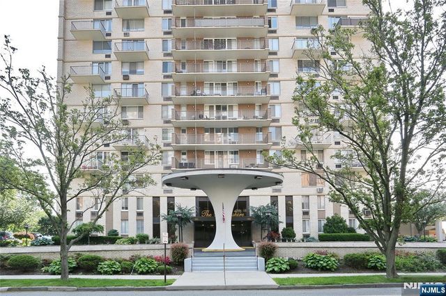 160 Overlook Avenue 19D, Hackensack, NJ 07601