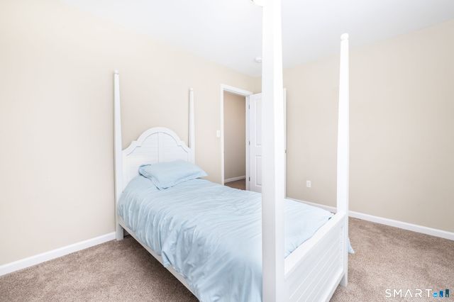 365 Allentown Road 34, Bristol, CT 06010