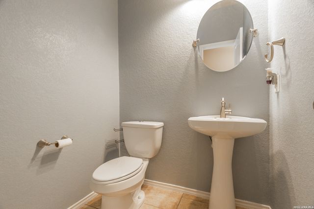 6423 Candleoak Cir, San Antonio, TX 78244