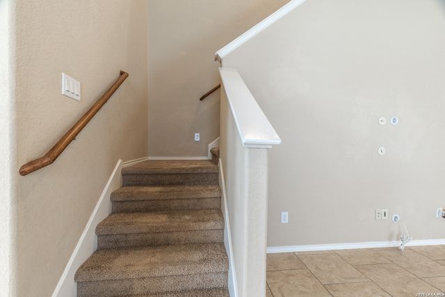 6423 Candleoak Cir, San Antonio, TX 78244