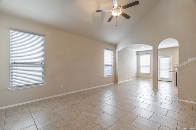 6423 Candleoak Cir, San Antonio, TX 78244