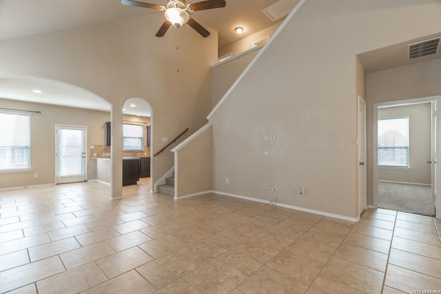 6423 Candleoak Cir, San Antonio, TX 78244