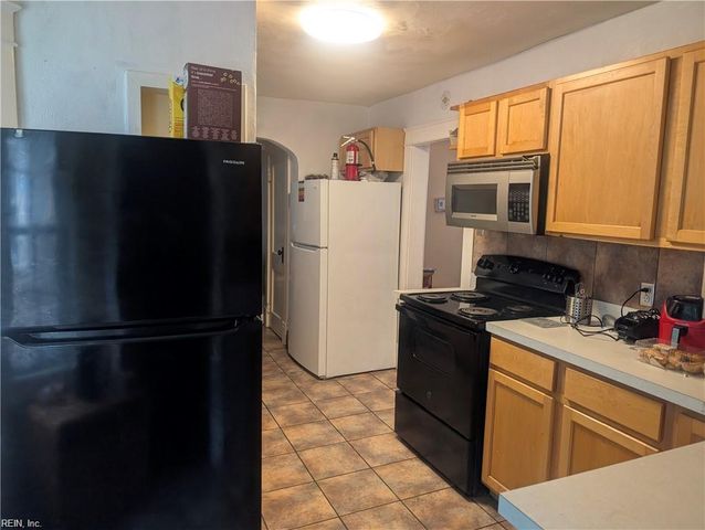 5165 E Princess Anne RD, Norfolk, VA 23502