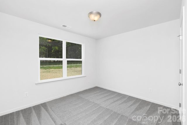 2807 17th Street Court NE, Hickory, NC 28601