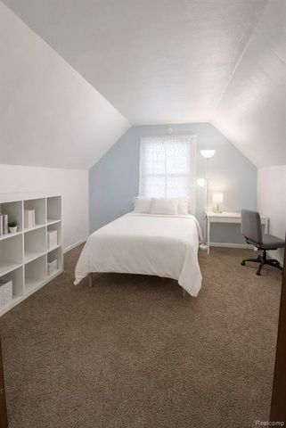 2315 Hartwick Highway, Lincoln Park, MI 48146