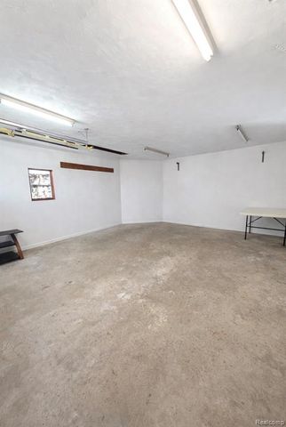 2315 Hartwick Highway, Lincoln Park, MI 48146