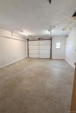 2315 Hartwick Highway, Lincoln Park, MI 48146