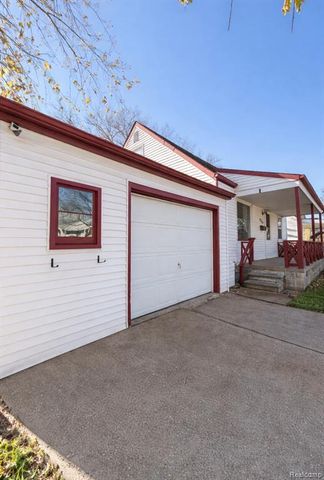 2315 Hartwick Highway, Lincoln Park, MI 48146