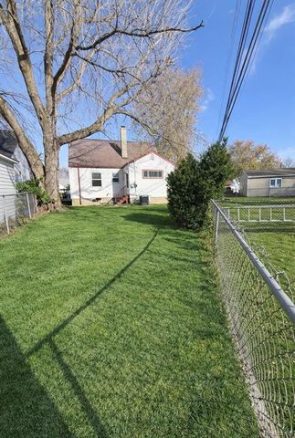 2315 Hartwick Highway, Lincoln Park, MI 48146