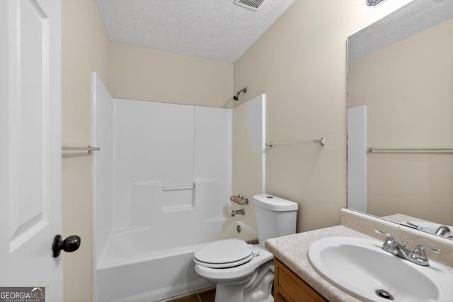 221 Fairview Point, Ellenwood, GA 30294