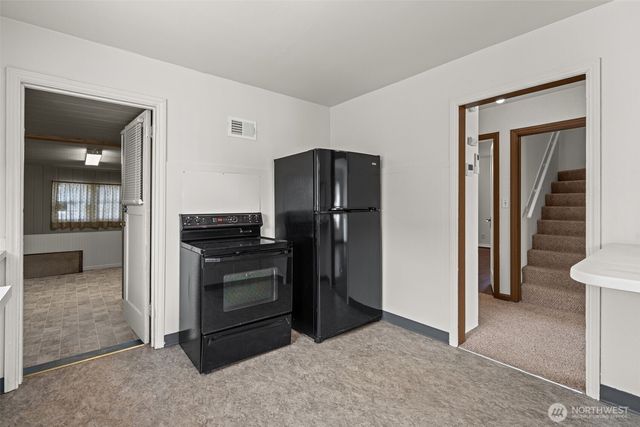 205 W Saar Street, Kent, WA 98032