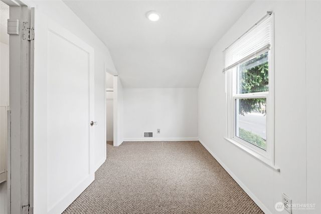 205 W Saar Street, Kent, WA 98032