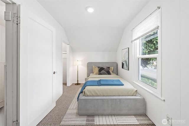 205 W Saar Street, Kent, WA 98032
