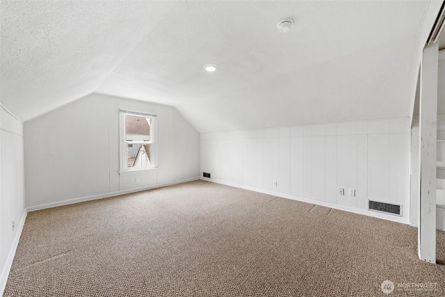 205 W Saar Street, Kent, WA 98032