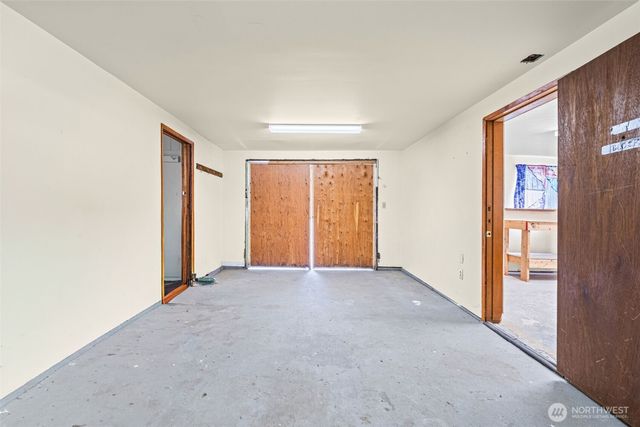 205 W Saar Street, Kent, WA 98032