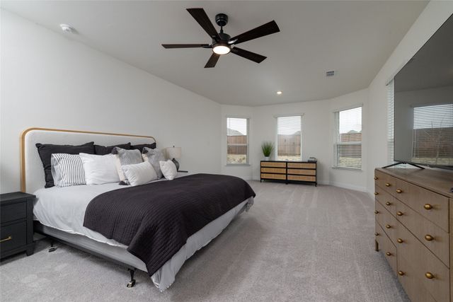 212 Colvin Lane, Justin, TX 76247