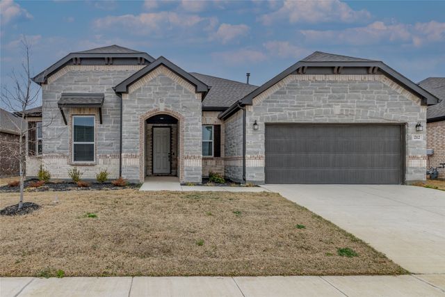 212 Colvin Lane, Justin, TX 76247