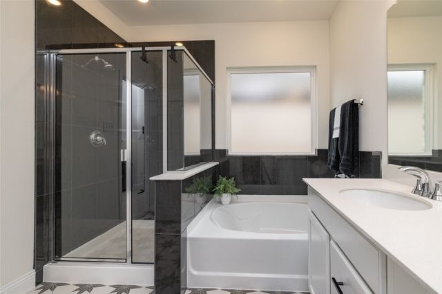 212 Colvin Lane, Justin, TX 76247