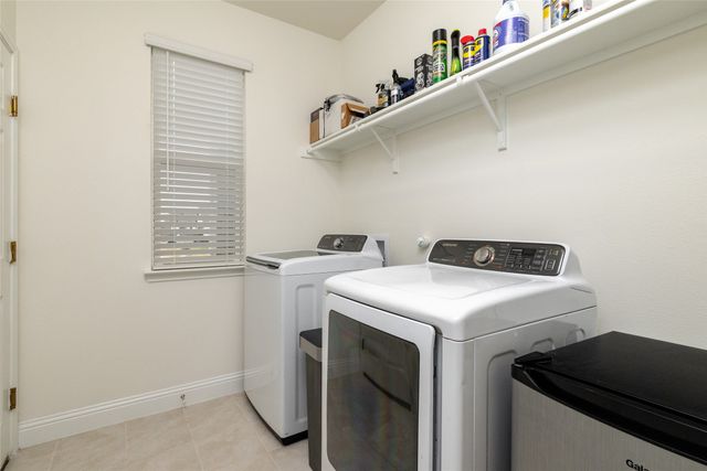 212 Colvin Lane, Justin, TX 76247