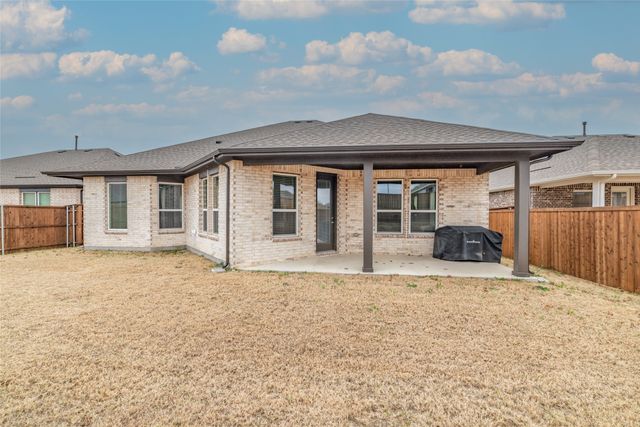 212 Colvin Lane, Justin, TX 76247