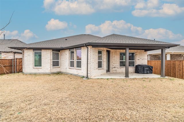 212 Colvin Lane, Justin, TX 76247