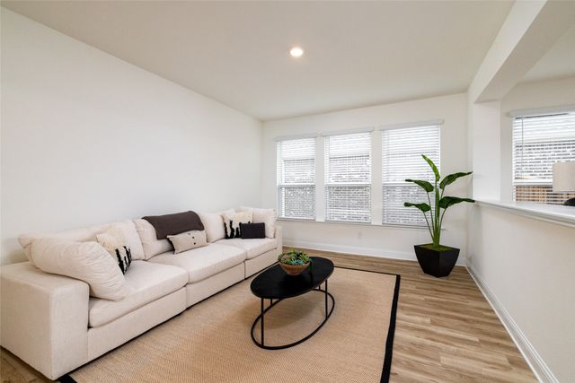 212 Colvin Lane, Justin, TX 76247