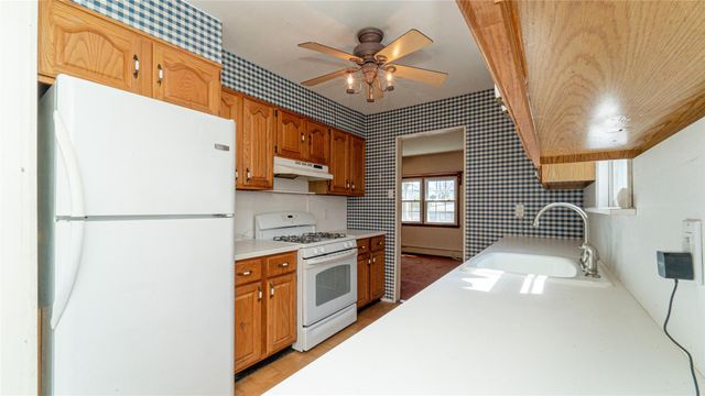 96 17th Street, West Babylon, NY 11704
