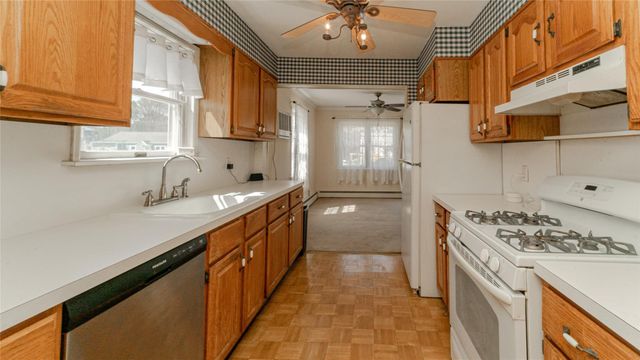 96 17th Street, West Babylon, NY 11704