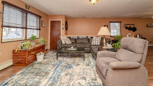 96 17th Street, West Babylon, NY 11704