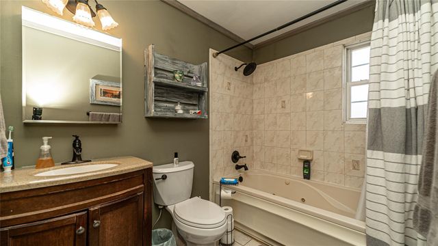 96 17th Street, West Babylon, NY 11704