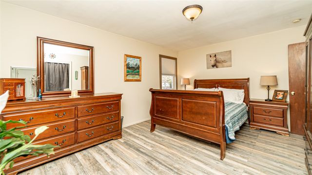 96 17th Street, West Babylon, NY 11704