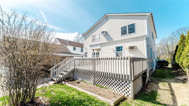 96 17th Street, West Babylon, NY 11704
